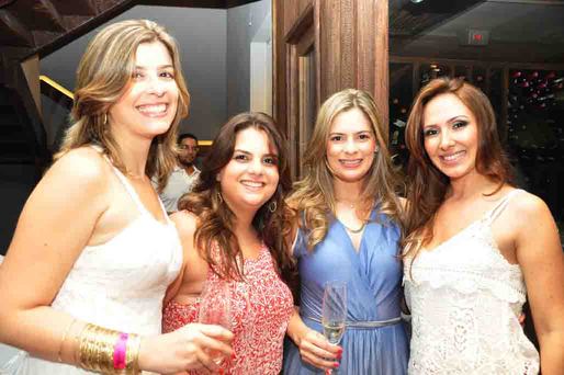 Cristiane Possobom, Clara Leal, Elisa Leal e Livia Campelo