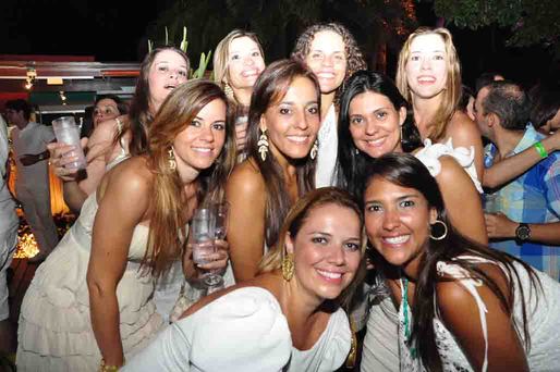 Flávia Paiva, Joana Deliege, Soane Manguinho, Karina Nascimento, Eva Rodrigues, Aline Cotrim e Tatiana Fernandes