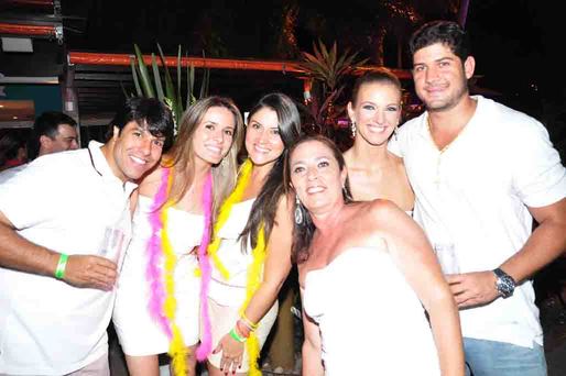 Rafael Carvalho, Fernanda Valverde, Roberto Vianna, Luisa Andrino, Tom Carneiro e Claudia Tanajura