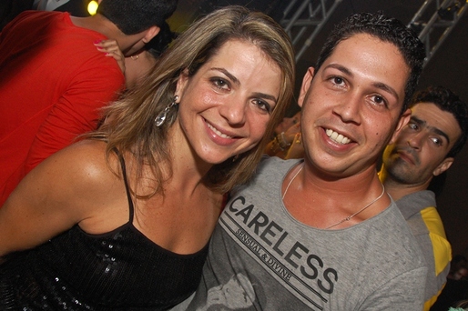 Renata Camelyer e Roberto Silucny