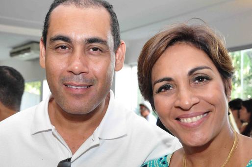 Elinelson Sousa e Dina Rachid