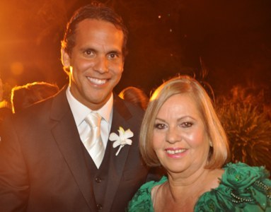 André Leão (noivo) e a mãe Eloisa Leão