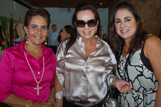 Bata Silva, Luciana Barbosa e Clara Alban