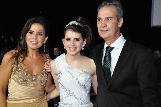 Anna Claudia, Vitória Liborio e Ricardo Almeida