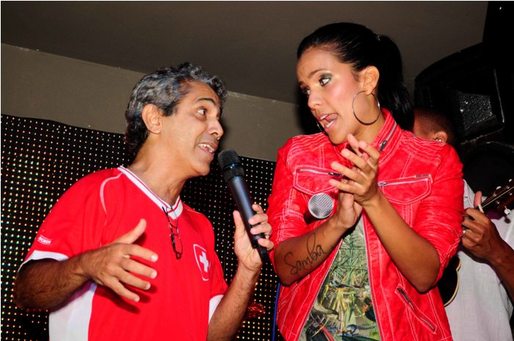 J.VELOSO E JU MORAES