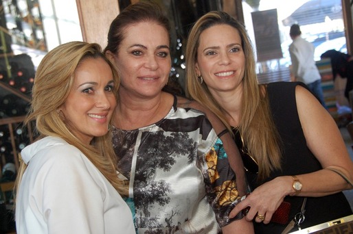 Claudia Belfort,Tita e Nanda Souza