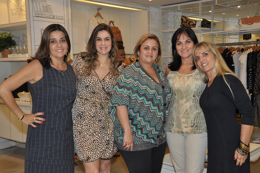 Lai Martins,Ivânia Nunes,Sylvana Gama, Cynthia Borja e Maria Luiza  Orge