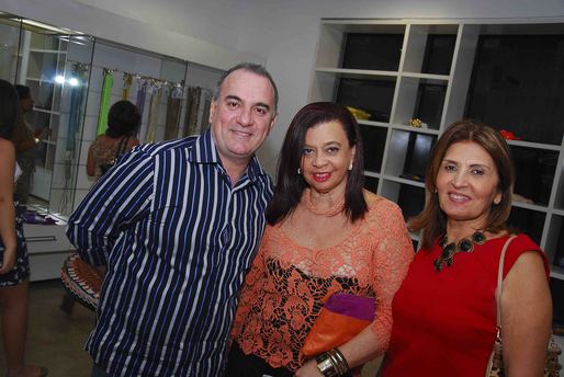 JOSE DE LUCA, LUCIA OLIVEIRA E MARISA CARVALHO