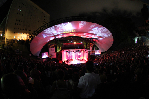 Publico lotou a Concha Acustica do Teatro Castro Alves (1)