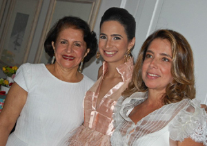 Indira Reis, Paula e sua mãe Eliane Carvalho