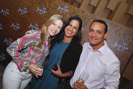 Ludmilla Azevedo, Larissa Sellmann e Pedro Advincola