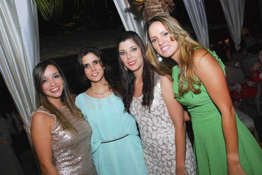 Aline Rodrigues, Isadora Martinez, Gabriela Ahrinssmann e Paula Risério