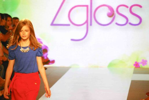 Desfile da ZGLOSS