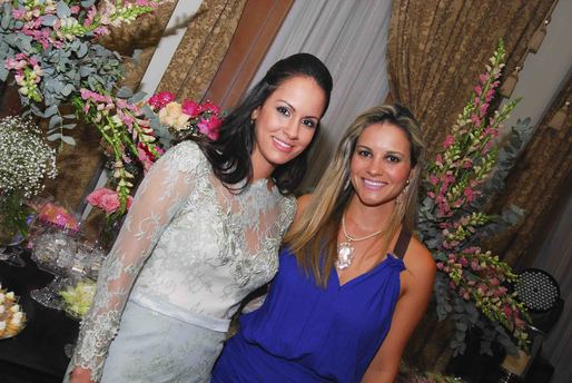 Jaqueline Vitório e Renata Vitório