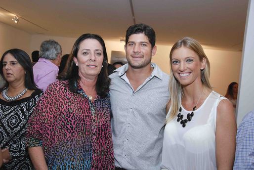 Laura Tanajura, Ton Carneiro e Luiza Andrino