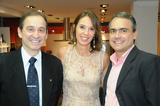 Antonio Gatto, Esther Schattan e Daniel Andrade