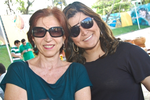 Ivone Acerbi e Juliana Pinho da Rosa