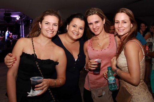 Nina Macedo, Mayra Freitas, carla Gordilho e Taís Gordilho