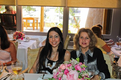 Analuzia e Sandra Moscoso