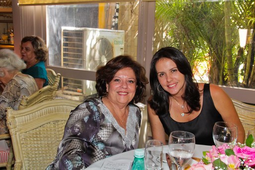 Janete Freitas e Cristiane Urmenyi