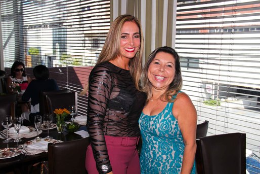 Carmen Dolores Bitencourtt e Juju Luz