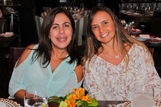 Cristiane carneiro e Anélia Duarte