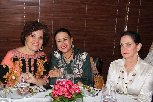 Helena Fialho, Sonia Itule e Jaqueline Costa Limo