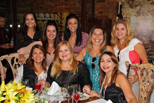 Nathalia Barbosa, Yara Barbosa, Ana Zaidan, Juju Luz, Nilma Copello, Marisa de Carvalho, Rejane Moreira e Ivana Magalhães