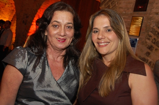 Carmosina Cunha e Raquel Chequer