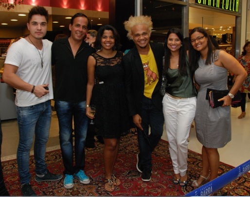 Leo Miranda, Vinicius Teixeira, Fernanda Matos Uran Rodrigues Layra Mercês e Milena Nogueira