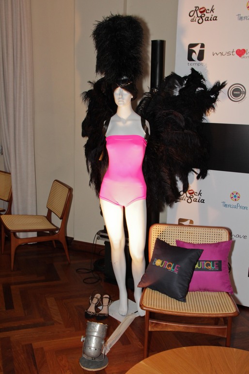 Figurino de Aline Rosa