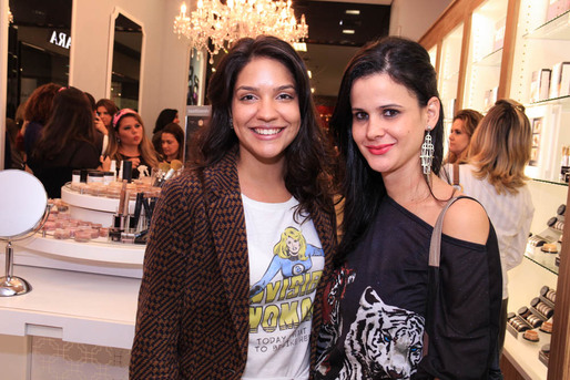 Alana Camara e Sara Sampaio