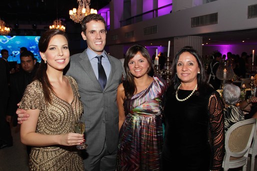 Luciana Alban, Rafael Caparica, Silvia Queiroz e Eva Queiroz