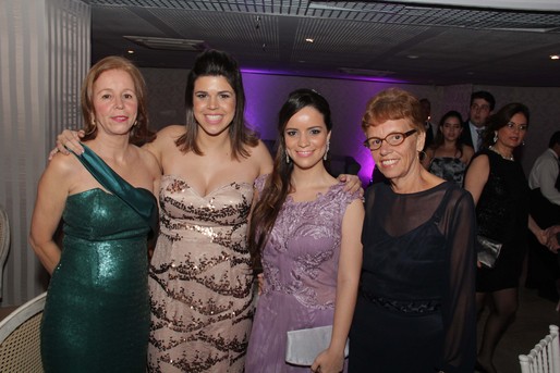 Maria de Brotas Rebouças, Fabiana Rebouças, Yasmin Rebouças e Conceição Rebouças