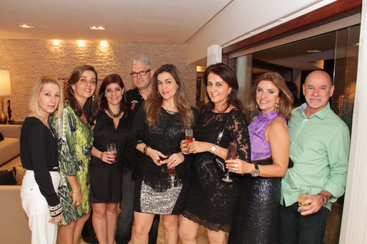 Mariella Romeo Lebret, Adelaise Martins, Liana Garcia, Paulo Fernando, Ivania Nunes, Any Biscaia, Lu Cardoso e Sergio Tomich