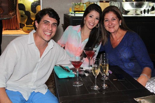 Thiago Phileto, Clara Carvalho e Eliane Luna