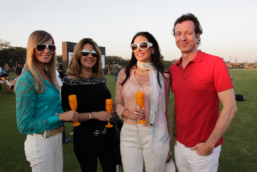 Luciana Loyolo, Alessandra Lima, Cozete Gomes e Claus Reinhardt