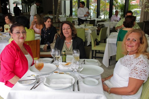 Miriam Marques, Katia de Carvalho e Zelia Pinto Dantas