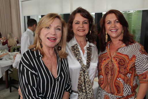 Tieta Sá, Miloca Carvalho e Ozana Barreto