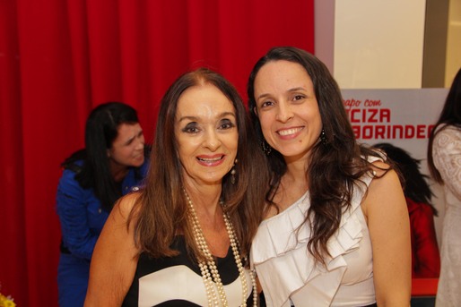 Verinha Luedy e Karina Brito