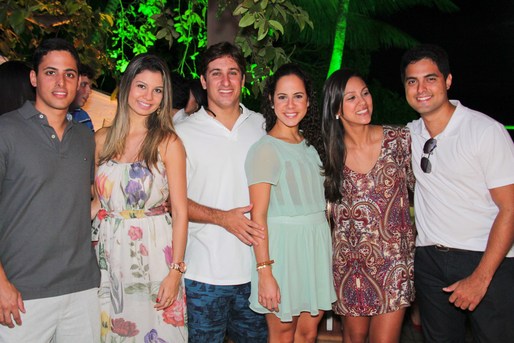 Felipe Moreira, Livia Venas, Arthur Sucupira, Ana Carolina Moreira, Carla Carmel e Hugo Canuto