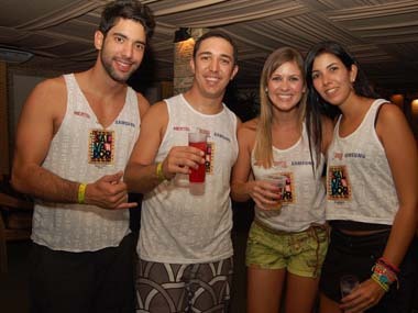 Thiago Lazzari, Valter Negreiros, Mariana Oliveira e Bruna Alves