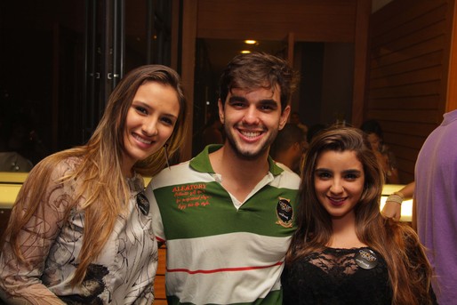 Gabriela Ferrari, Waldomiro Moreira e Caroline Moreira