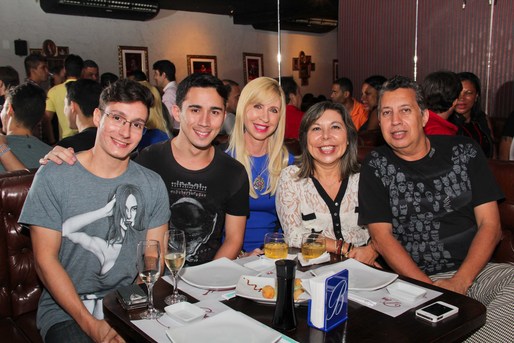 José Mion, Tamyr Mota, Lia Ferreira, Juju Luz e Jamil Moreira