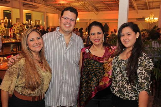 Kaka Bulhosa, Ricardo Ferreira, Rose Smera e Lara Rafaela