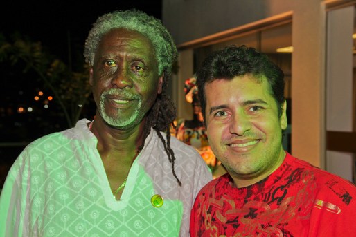 Vovô e Michel Telles