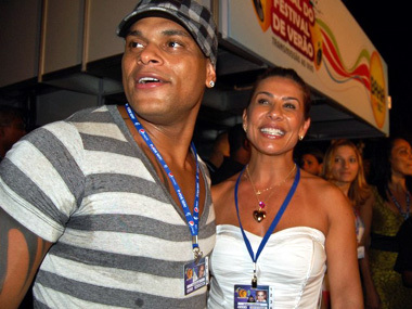 Tony Salles e Scheila Carvalho