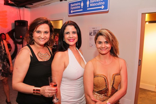 Teresinha Palhares, Madalena Bezerra e Malu Moura