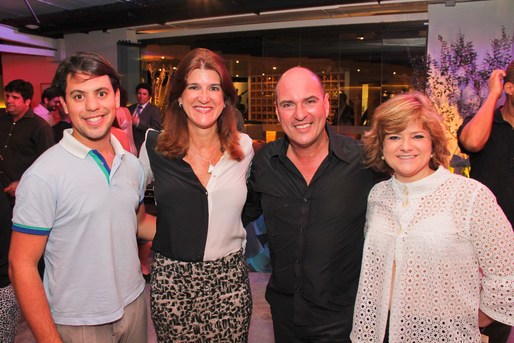 Victor Souza, Cristiane Leão, Nino Nogueira e Livia Valente