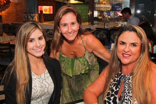 Soraya e Ingrid Campos com Sheila Carvalho